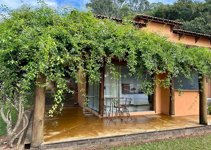 Hotel com jacuzzi: Pousada Ecológica Espelho D'Água